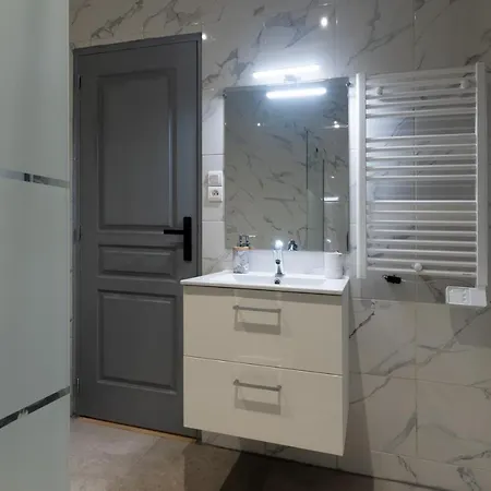 Appartamento Moderne Et élégant Quartier Saint-jean *