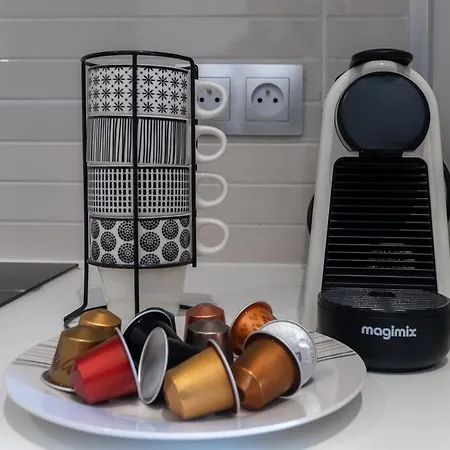 Moderne Et Elegant Quartier Saint-jean Apartament